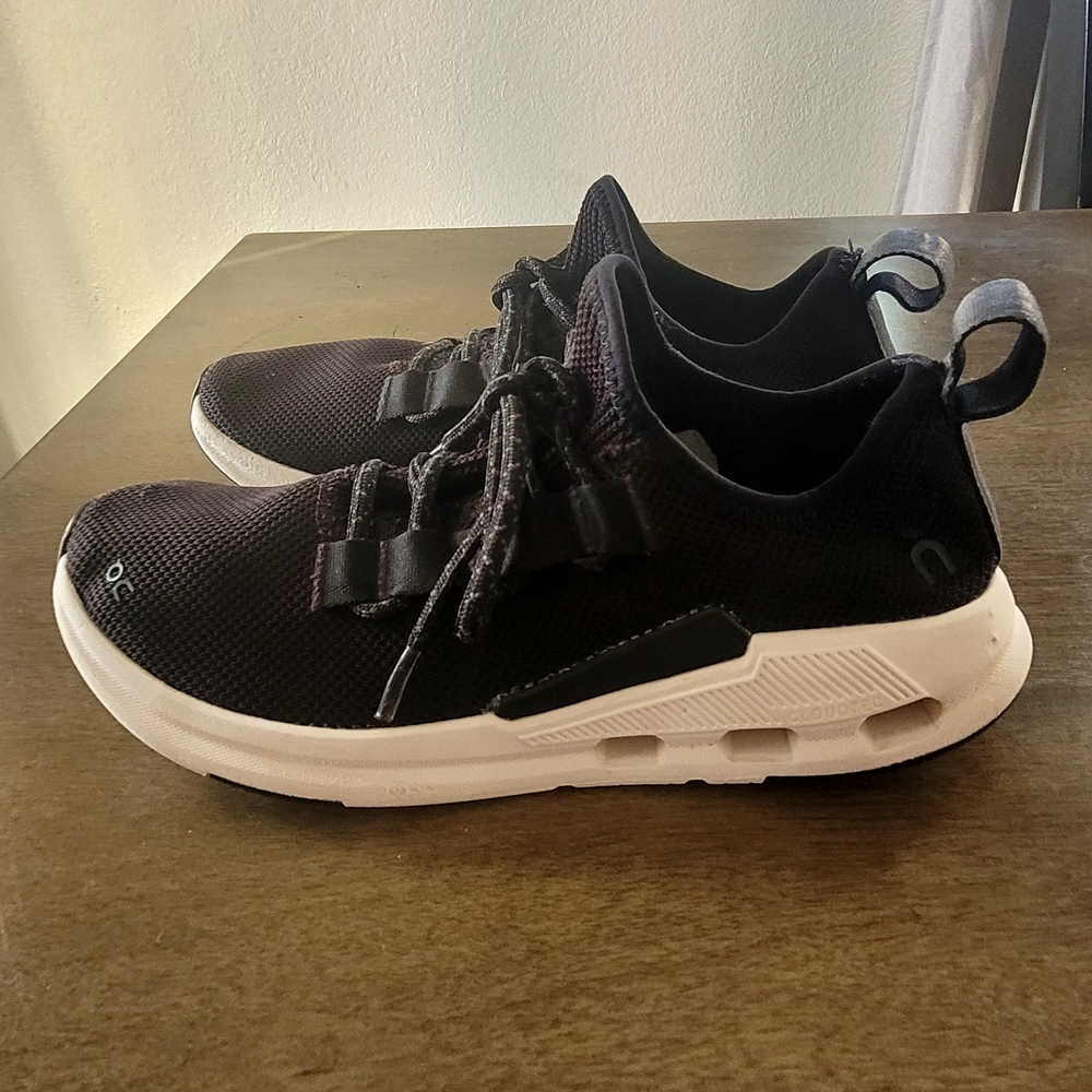 On Running Women's Black and White Sneakers Sz. 9